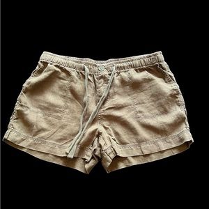 Stylus Linen green shorts M